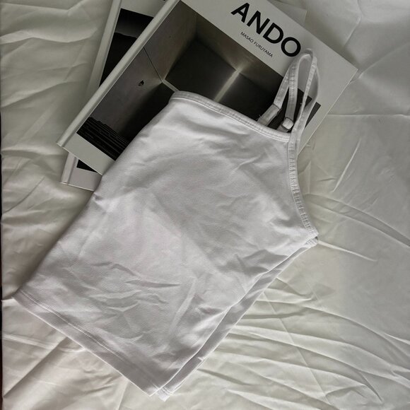 Hollister White Cami - Picture 1 of 5